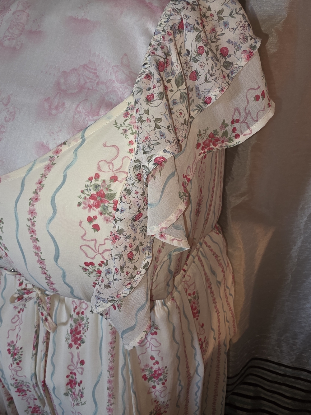torrid Cream Floral Stripe Maxi Dress with Pink Accents - Picture 2 of 10